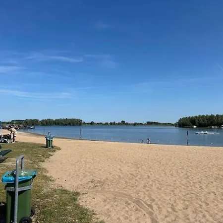 פארק נופש Bloemert Aan De Maas *
