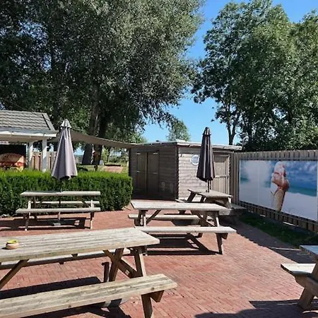 Bloemert Aan De Maas פארק נופש *