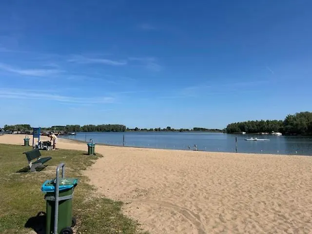 Parque de vacaciones Bloemert Aan De Maas *