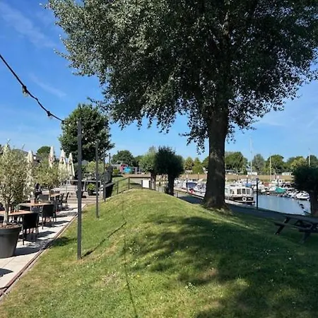Bloemert Aan De Maas Ferienpark