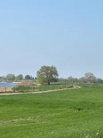 Bloemert Aan De Maas Ferienpark *