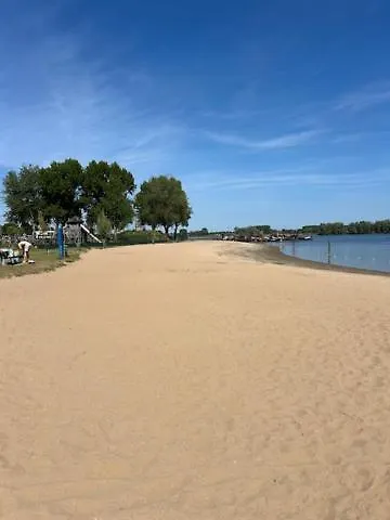Ferienpark Bloemert Aan De Maas